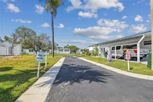 10473 Holiday Shores Dr, Largo, FL 33773 - Photo 19