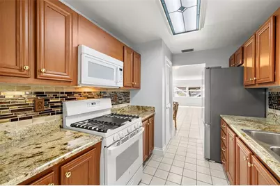 10038 62nd Terrace N #1, Saint Petersburg, FL 33708 - Photo 3