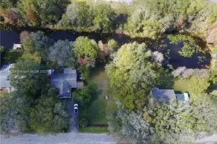 11123 Lake Shore Dr, Land O Lakes, FL 34637 - Photo 1