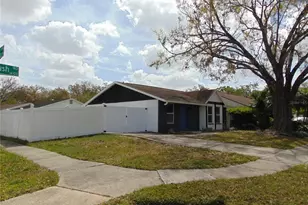 16147 Sagebrush Rd, Tampa, FL 33618 - Photo 13