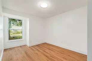 16147 Sagebrush Rd, Tampa, FL 33618 - Photo 9