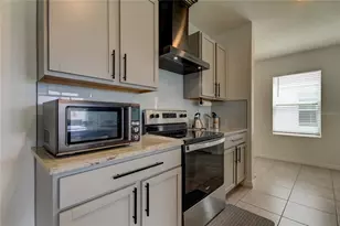 34110 Jasper Stone Dr, Wesley Chapel, FL 33543 - Photo 9