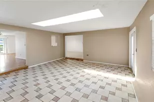 1137 54th Ave S, Saint Petersburg, FL 33705 - Photo 13
