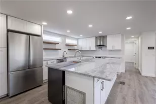 163 Dolphin Dr E, Oldsmar, FL 34677 - Photo 7