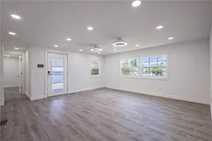 163 Dolphin Dr E, Oldsmar, FL 34677 - Photo 11