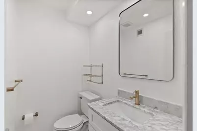 209 NE Lincoln Circle N #105, Saint Petersburg, FL 33702 - Photo 19