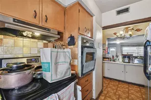 4002 W Gray St, Tampa, FL 33609 - Photo 19