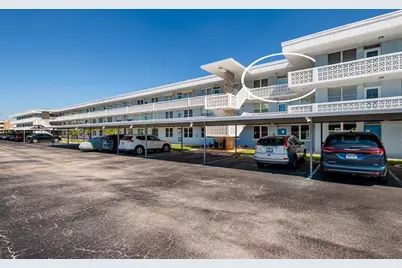 4715 Bay Street NE #323, Saint Petersburg, FL 33703 - Photo 3