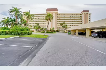 4750 Cove Circle #706, Saint Petersburg, FL 33708 - Photo 1