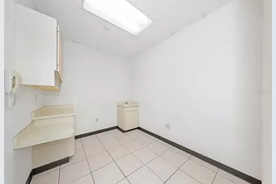 655 N Indiana Avenue, Englewood, FL 34223 - Photo 9