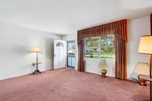 4814 Edmund Ct, Dover, FL 33527 - Photo 15