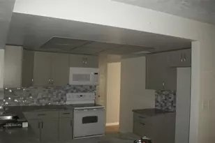 780 116th Ave, Treasure Island, FL 33706 - Photo 7