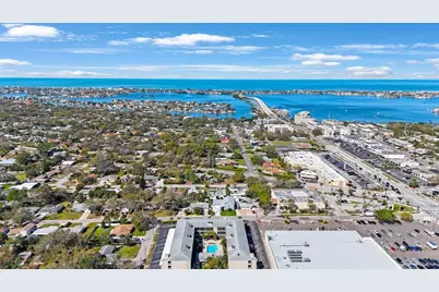 215 Valencia Boulevard #205, Belleair Bluffs, FL 33770 - Photo 43