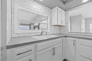 34633 Rosebud Row, Zephyrhills, FL 33541 - Photo 15