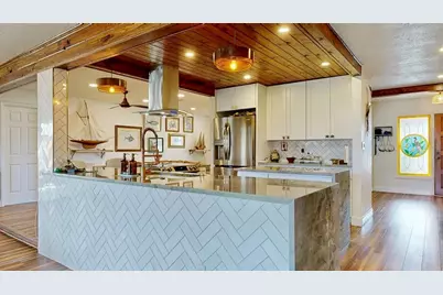 6780 14th Way S, Saint Petersburg, FL 33705 - Photo 5