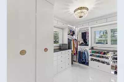 8693 15th Street N, Saint Petersburg, FL 33702 - Photo 37