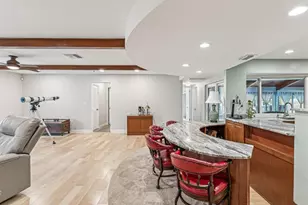 8693 15th St N, Saint Petersburg, FL 33702 - Photo 19