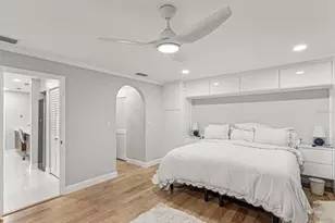 8693 15th St N, Saint Petersburg, FL 33702 - Photo 27