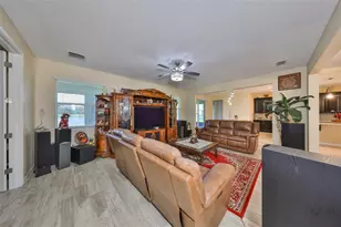 10708 Planer Picket Dr, Riverview, FL 33569 - Photo 3