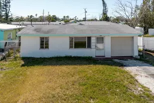 596 S Bayshore Dr, Madeira Beach, FL 33708 - Photo 27