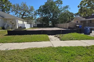 134 49th Ave N, Saint Petersburg, FL 33703 - Photo 1