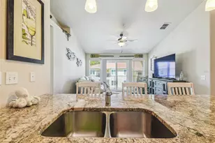 5088 Royal Palms Wy, New Port Richey, FL 34652 - Photo 13