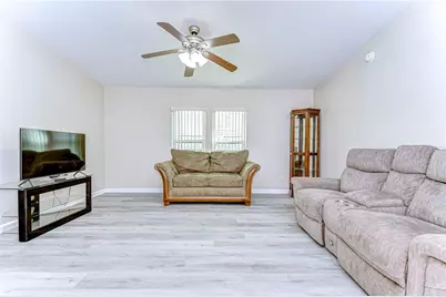 37530 Corey Lewis Avenue, Zephyrhills, FL 33541 - Photo 15