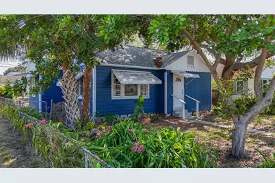 1700 30th Avenue N, Saint Petersburg, FL 33713 - Photo 1