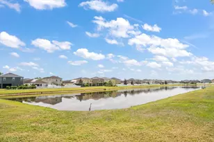 2011 Hawks View Dr, Ruskin, FL 33570 - Photo 13