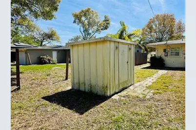 619 41st Avenue NE, Saint Petersburg, FL 33703 - Photo 13
