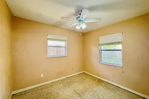 619 41st Ave NE, Saint Petersburg, FL 33703 - Photo 21