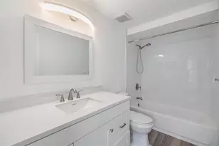 10306 Greengrove Pl, Tampa, FL 33624 - Photo 31
