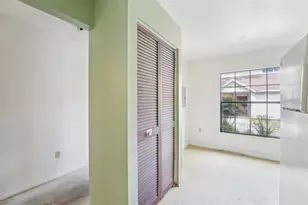 8419 Laurelon Pl, Temple Terrace, FL 33637 - Photo 9