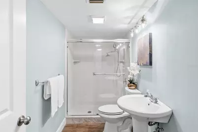 426 32nd Avenue N #102E, Saint Petersburg, FL 33704 - Photo 11