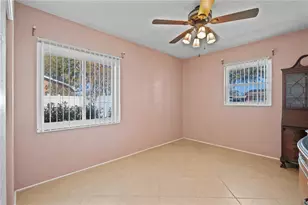 2850 41st St N, Saint Petersburg, FL 33713 - Photo 17