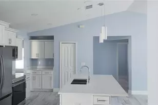 105 2nd Ave NE, Lutz, FL 33549 - Photo 15