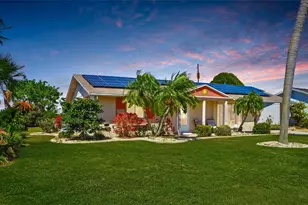 1515 Arrowhead Dr, Sun City Center, FL 33573 - Photo 1