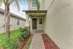 9917 Ivory Dr, Ruskin, FL 33573 - Photo 3