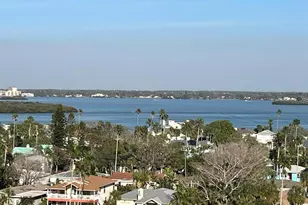 880 Mandalay Ave, Clearwater Beach, FL 33767 - Photo 5