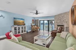 553 Haven Point Dr, Treasure Island, FL 33706 - Photo 7