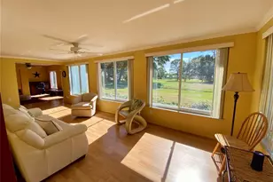 9082 141st Street, Seminole, FL 33776 - Photo 15