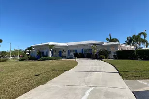 9082 141st Street, Seminole, FL 33776 - Photo 3