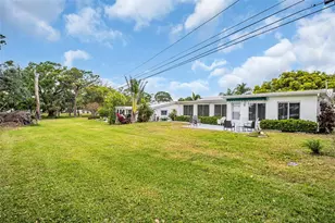 9082 141st Street, Seminole, FL 33776 - Photo 45