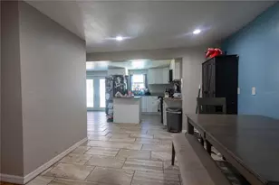 724 Tradewinds Dr, Brandon, FL 33511 - Photo 7