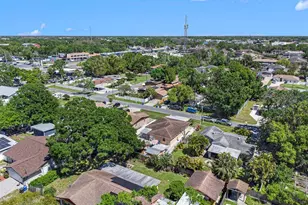 8210 Marigold Ave, Tampa, FL 33614 - Photo 21
