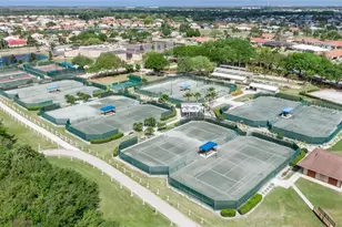 2007 E View Dr, Sun City Center, FL 33573 - Photo 63