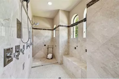 17005 Madres De Avila, Tampa, FL 33613 - Photo 13