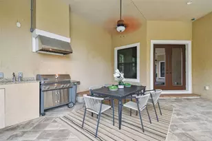 17005 Madres De Avila, Tampa, FL 33613 - Photo 35