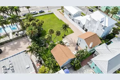 702 Pass A Grille Way, Saint Pete Beach, FL 33706 - Photo 9