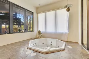 1108 W Charter St, Tampa, FL 33602 - Photo 41